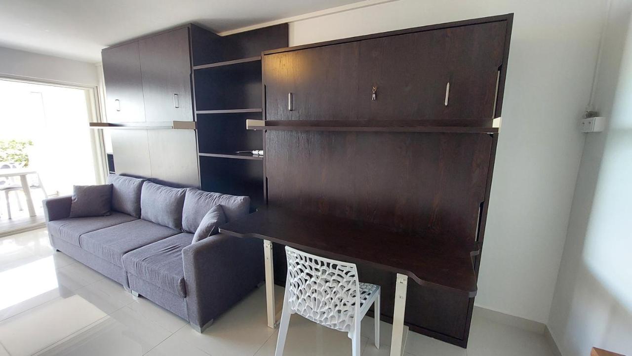 Appartement PIEDS DANS L'EAU VUE MER ACCES PLAGE ET PISCINE Marigot  Exterior foto