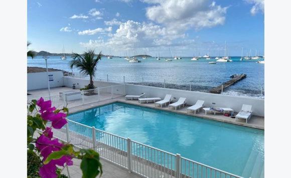 Appartement PIEDS DANS L'EAU VUE MER ACCES PLAGE ET PISCINE Marigot  Exterior foto